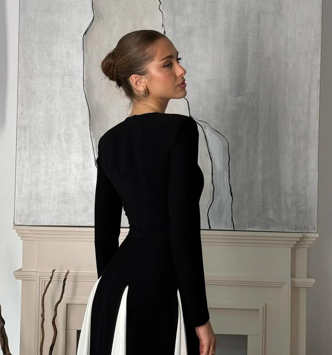 Allison | Women's Elegant White & Black Long-sleeve Pleated Maxi Dress