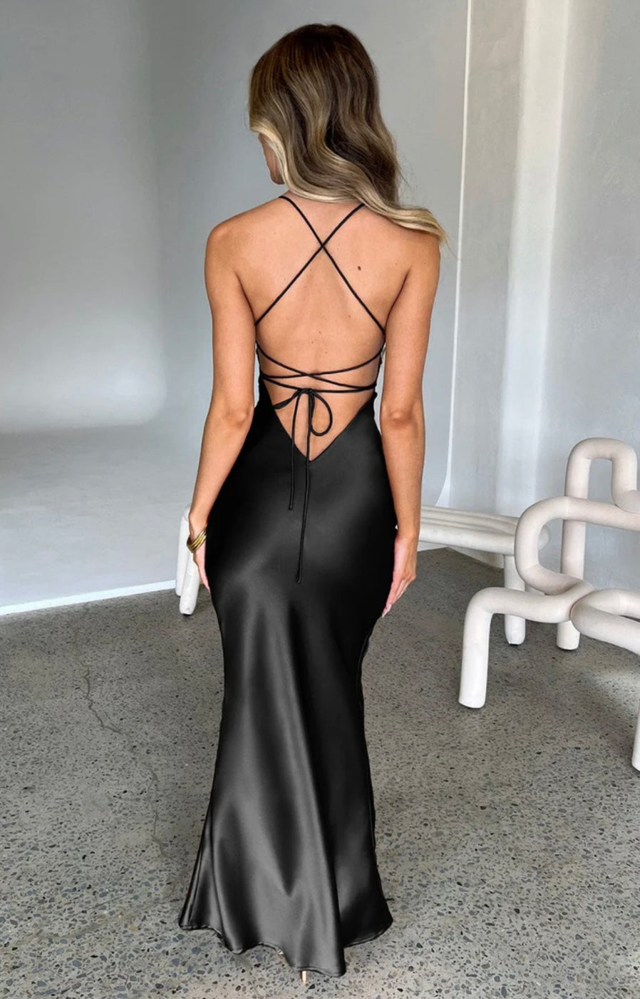 Macie | Fluid Body-Skimming Fit Sweetheart Maxi Gown