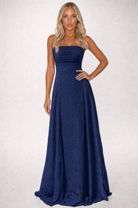 Navy - P5 hand-on-hip