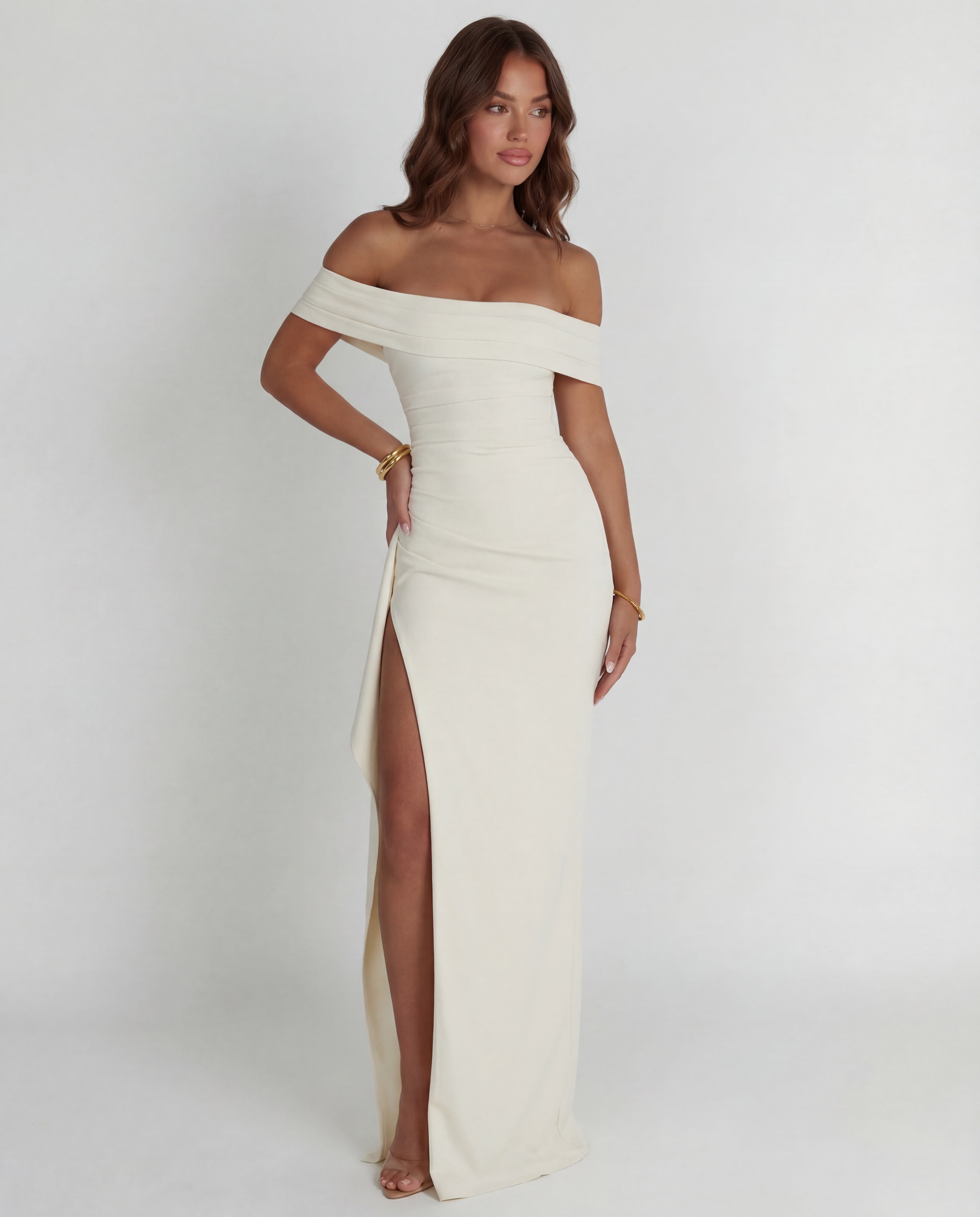 Belle | Bodycon Off-Shoulder Ruched Maxi Dress